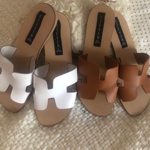 (SOLD)❣️Steve Madden Cognac White Sandals 2 Pair
